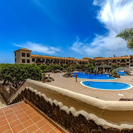Atlantis 2 In Front Of The Ocean, Espectacular View, Pool And Wifi Apartment Costa Del Silencio