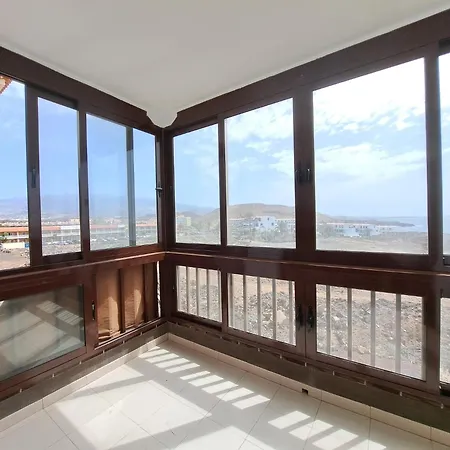 Apartament Atlantis 2 In Front Of The Ocean, Espectacular View, Pool And Wifi Costa Del Silencio